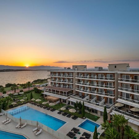 La Quinta By Wyndham Cesme Hotel Izmir Bagian luar foto