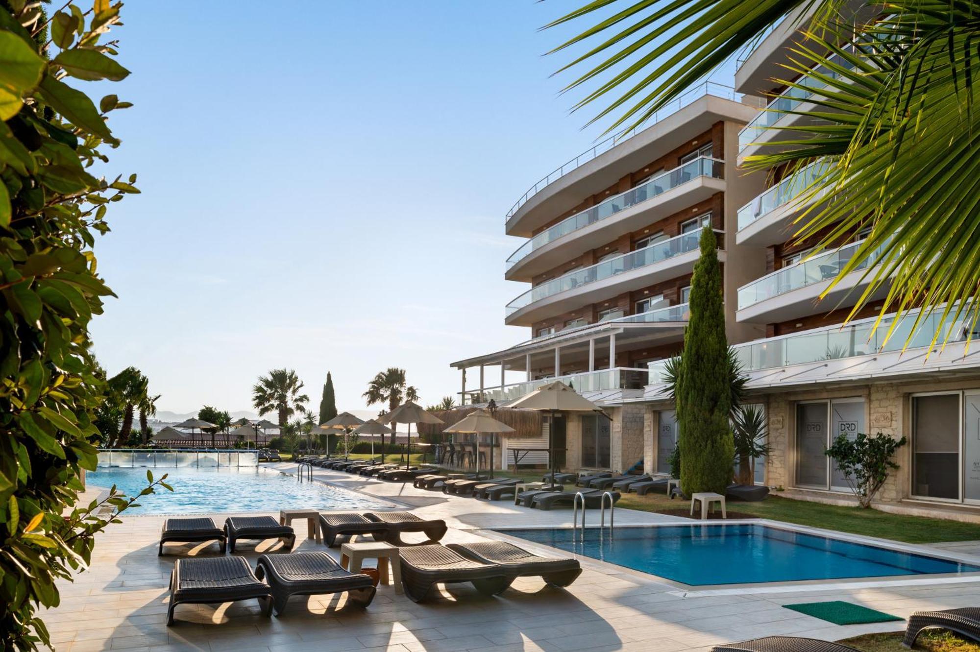 La Quinta By Wyndham Cesme Hotel Izmir Bagian luar foto
